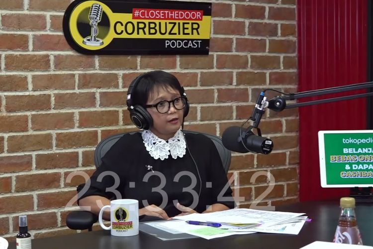 Menteri Luar Negeri RI, Retno Marsudi saat menjadi bintang tamu di Podcast Deddy Corbuzier