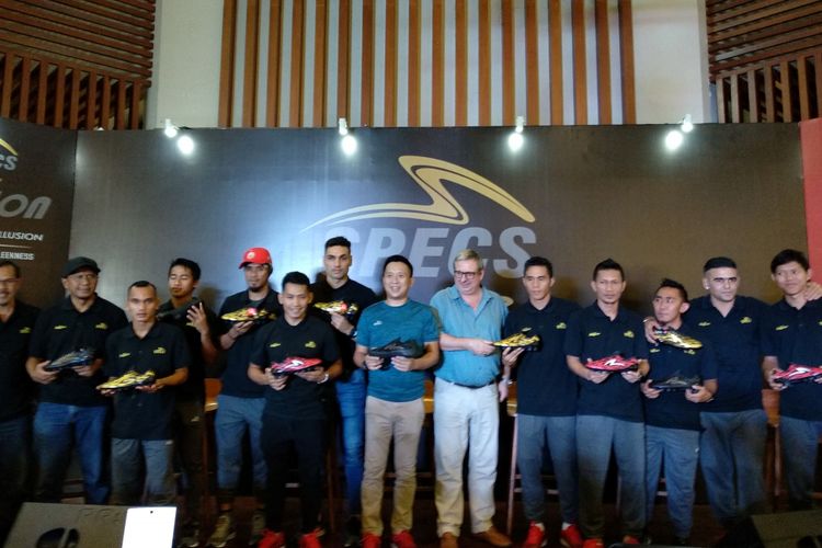 Sejumlah pesepak bola nasional hadir dalam peluncuran varian terbaru sepatu Specs di Terrace Senayan, 4 Juni 2018. 