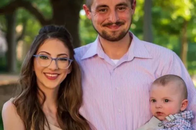 Seorang ibu muda berusia 26 tahun di AS, Alexandria Cress Borys (paling kiri), dibunuh di depan anak-anaknya yang masih kecil saat bertengkar di tempat parkir.