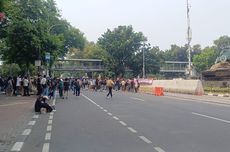 Ada Demo Mahasiswa di Patung Kuda, Jalan Medan Merdeka Barat Ditutup