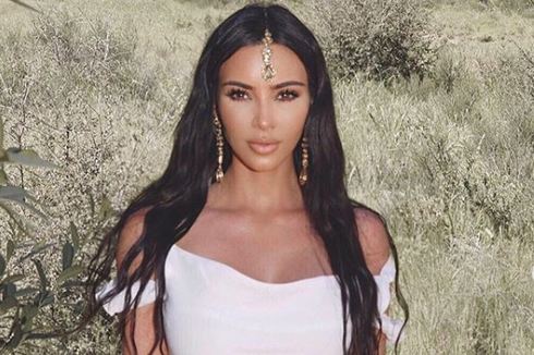 Kim Kardashian Menangis Dinyatakan Positif Lupus