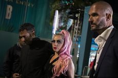 Sudah Move On, Lady Gaga Mesra dengan Pacar Baru