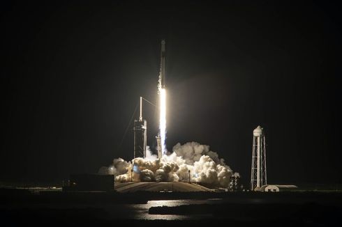 Roket SpaceX Elon Musk Bakal Tabrak Bulan, Ini Dampak yang Bisa Terjadi
