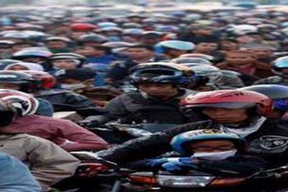 Illustration: Those who return hometowns by riding motorcycles in 2009  