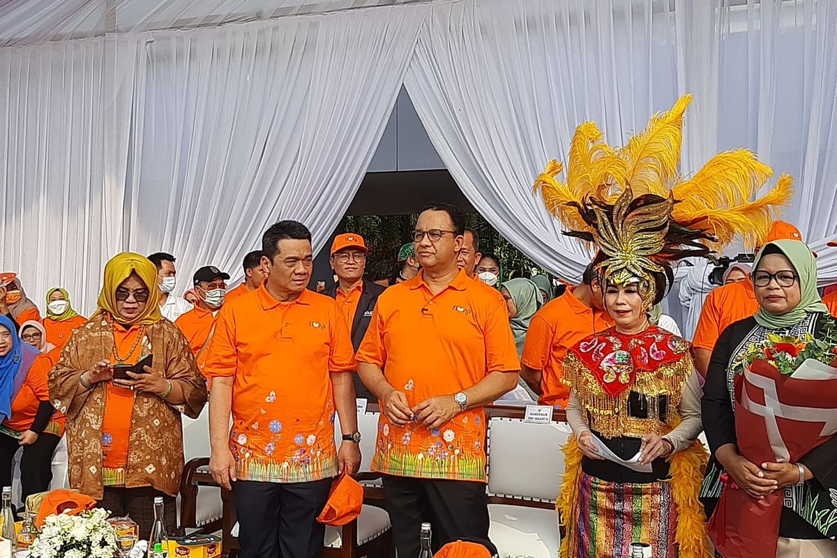 Gubernur DKI Jakarta Anies Baswedan beserta Wakil Gubernur DKI Jakarta Ahmad Riza Patria Resmi Membuka Acara Pameran Pertamanan Flora dan Fauna (Flona) Tahun 2022 di Taman Lapangan Banteng, Jakarta Pusat, Jumat (26/8/2022)