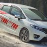 Tips Mengemudi Mobil di Jalan Menurun, Jangan Pakai Gigi Tinggi