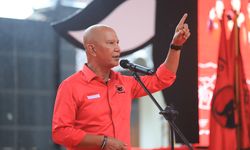 Komitmen Perkuat Konsolidasi Keluarga Besar PDIP, Said Abdullah Lantik DPC BMI Se-Jatim