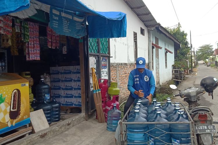 Satu galon berapa liter air