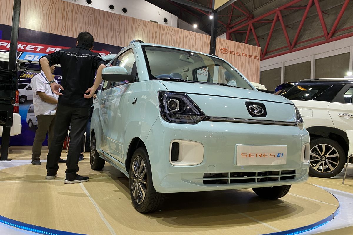 Mobil listrik Seres E1 mejeng di Jakarta Fair 2023