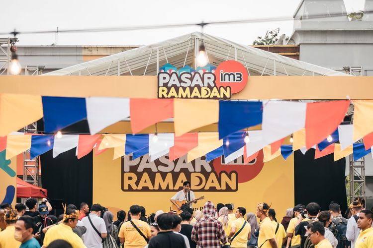 Kegiatan Pasar Ramadhan pada Kamis (30/3/2023) di Sidoarjo, Jawa Timur.