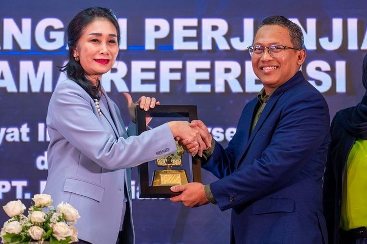 BRI bersinergi dan bekerja sama dengan Pegadaian untuk menghadirkan referensi produk dan layanan bagi nasabah BRI Prioritas dan BRI Private. 