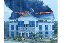 Gedung di Kompleks Perkantoran Wali Kota Pekanbaru Terbakar