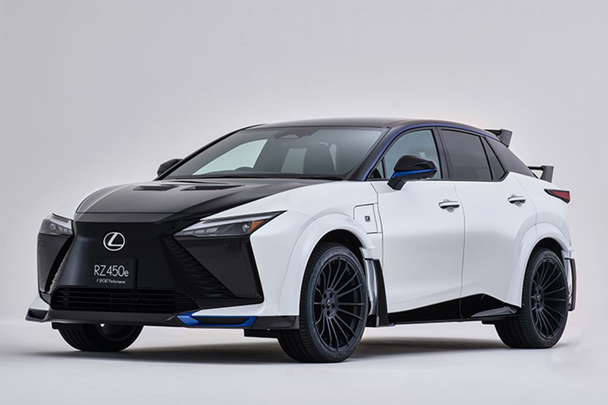 Edisi spesial Lexus RZ 450e F Sport Performance