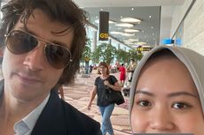 Selfie Bareng Alex Turner Vokalis Arctic Monkeys, Alma Zhafira: Otak Aku Nge-freeze 