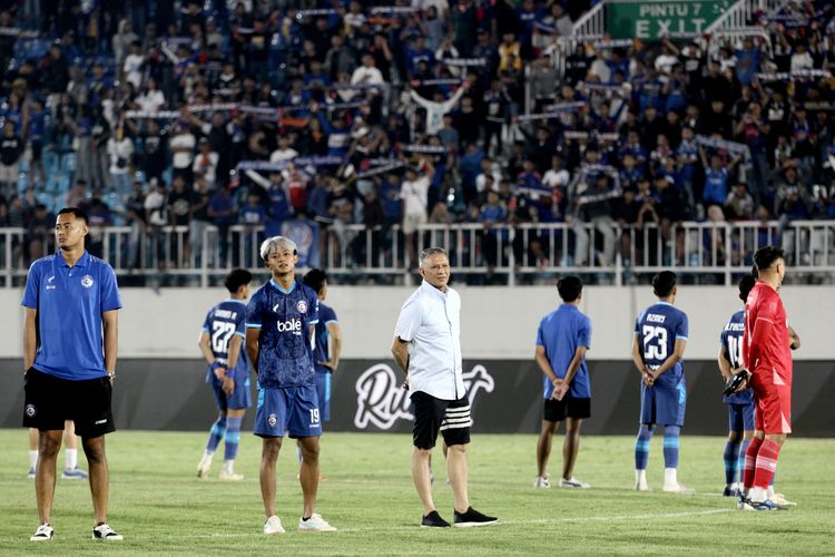 Iwan Budianto dan Momen Hangat di Kanjuruhan: Bawa Cucu, Rawat Cinta Arema