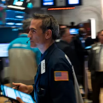 Ilustrasi bursa saham AS atau Wall Street.