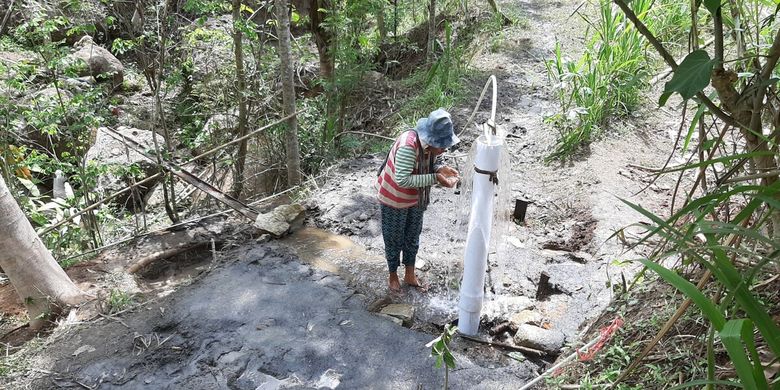 Air Menyembur Dari Sumur Bor Tanpa Dipompa Ratusan Warga Tertolong Halaman All Kompas Com Air Menyembur Dari Sumur Bor Tanpa Dipompa Ratusan Warga Tertolong Halaman All Kompas Com