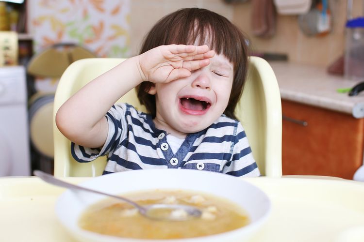 5 Dampak Negatif Memaksa Anak Makan, Orangtua Perlu Tahu
