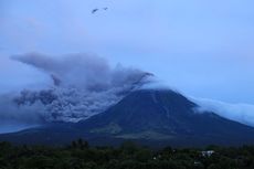 Gunung Mayon Muntahkan Lahar, Filipina Tutup Kegiatan Sekolah
