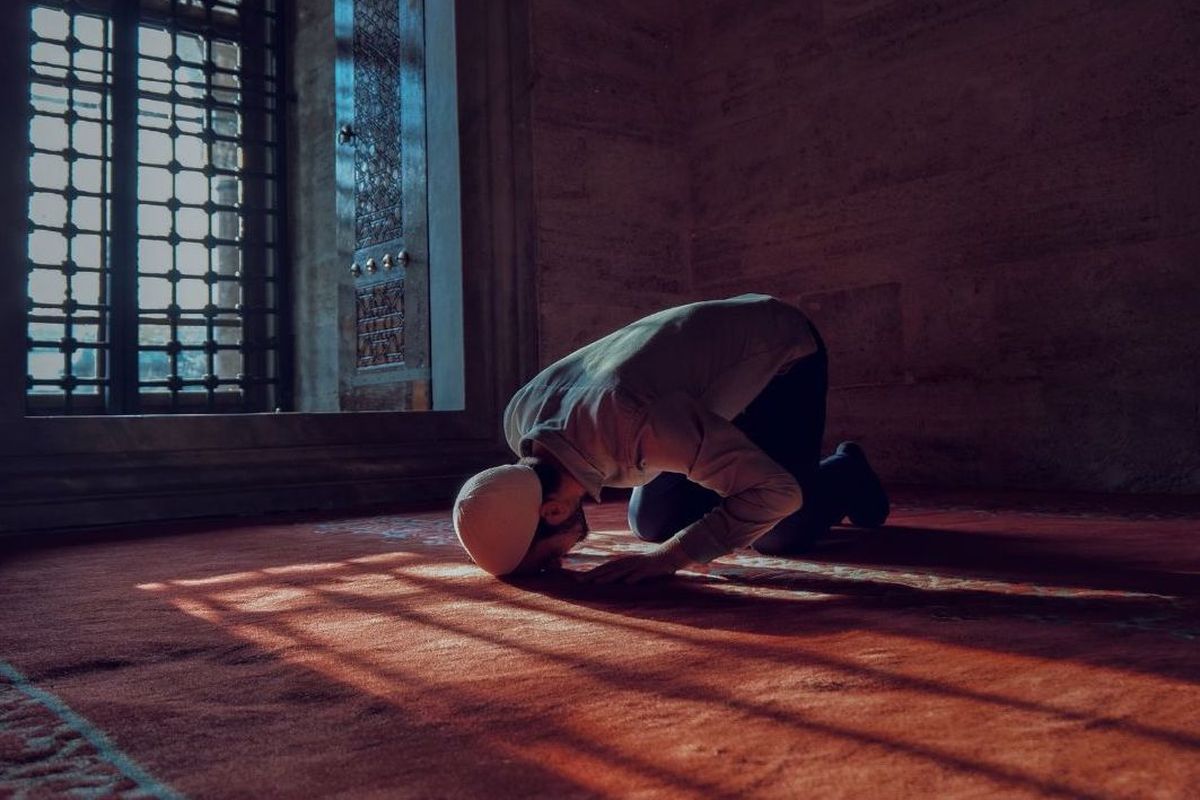 Ilustrasi sholat taubat.