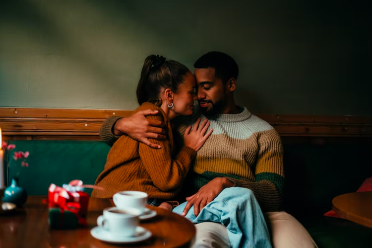 10 Cara Menjaga Kehangatan Pernikahan Sesuai Saran Terapis Hubungan