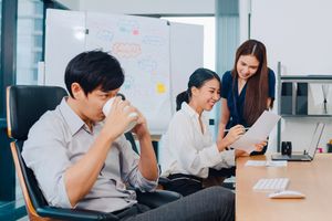 Perusahaan Ramai-Ramai Pecat Karyawan Gen Z yang Baru Bekerja, Ini Alasannya