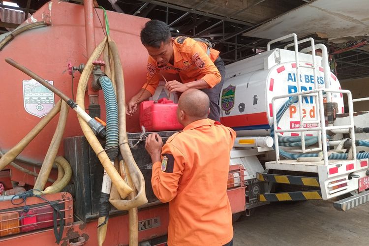 Kekeringan Kian Parah di Ciamis, Warga Harus Tunggu Giliran Dapat Air Bersih BPBD