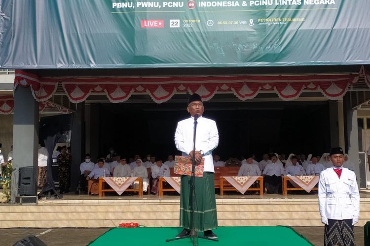 Apel Hari Santri Nasional (HSN) dilaksanakan di kompleks Pondok Pesantren Tebuireng, Jombang, Jawa Timur, Sabtu (22/10/2022).