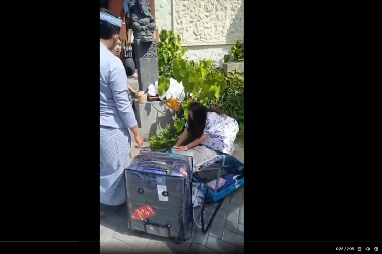 Rombongan turis India tertangkap basah mencuri barang-barang hotel di daerah Ubud, Bali, pada Minggu (19/4/2026). Aksi ini viral setelah akun media sosial X (Twitter) @TARUNspeakss membagikan video tersebut pada Rabu (22/4/2026).

