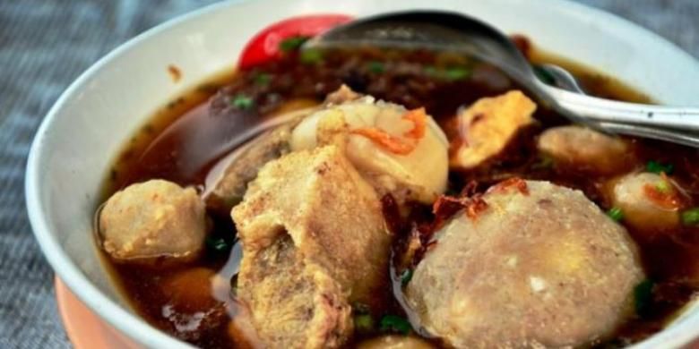 Bakso Sumsum Tulang Sapi Pak Rimin Hanya Sejam Langsung Ludes Bakso Sumsum Tulang Sapi Pak Rimin Hanya Sejam Langsung Ludes