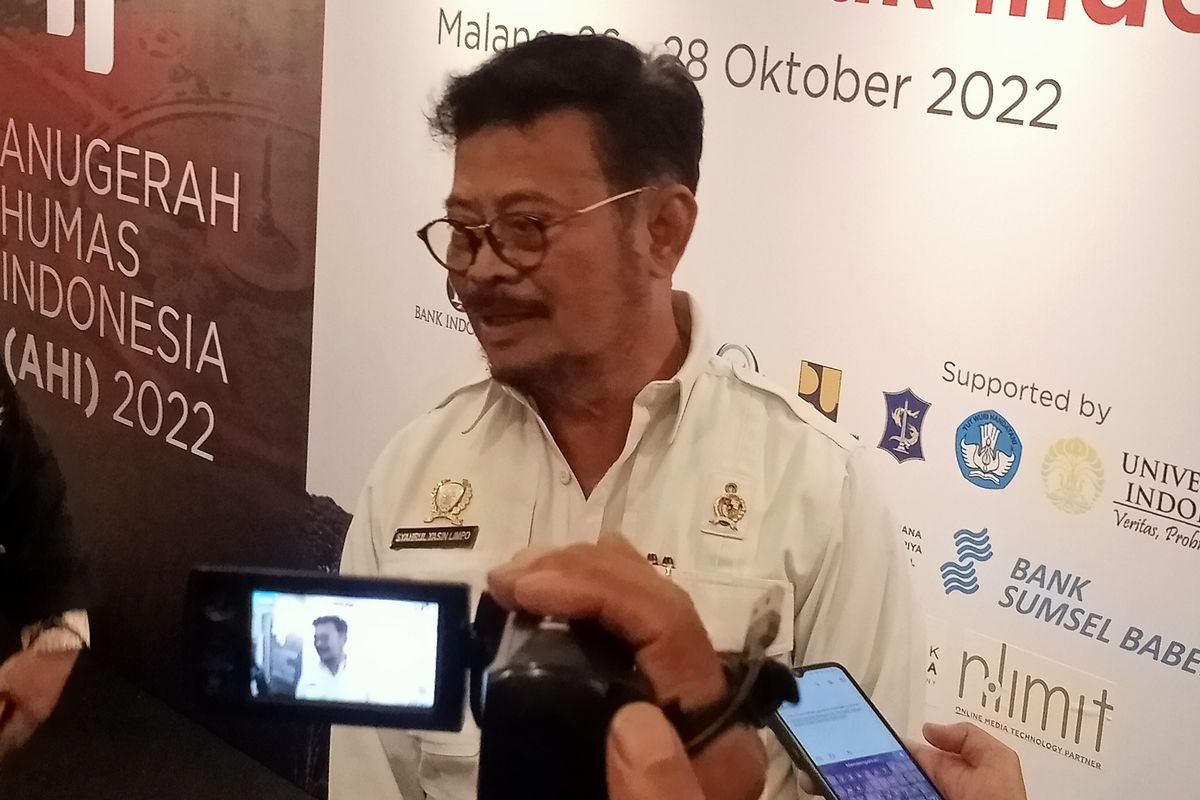 Menteri Pertanian RI, Syahrul Yasin Limpo (SYL) usai menghadiri kegiatan awarding Anugerah Humas Indonesia 2022 pada Jumat (28/10/2022) malam di Hotel Atria, Kota Malang.
