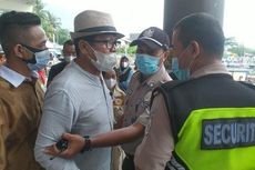 Tak Berizin, Kegiatan Pembagian Masker dan Uang Partai Hasnaeni 