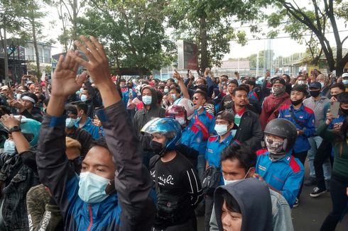 Ribuan Buruh di Cianjur Turun ke Jalan hingga Menutup Lalu Lintas
