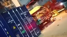 Truk Trailer Ringsek Tertimpa Kontainer di Tanjung Priok, Satu Orang Luka