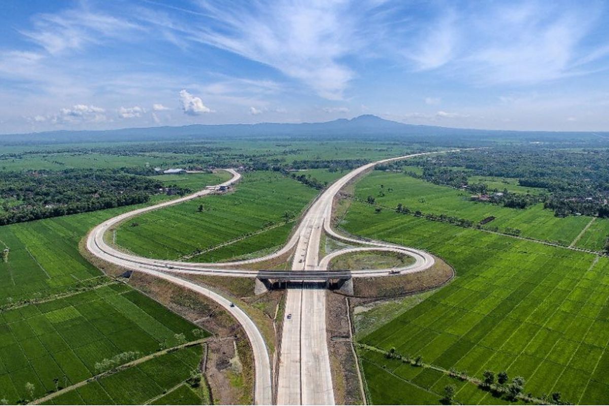 Tol Ngawi-Kertosono siap untuk dioperasikan.