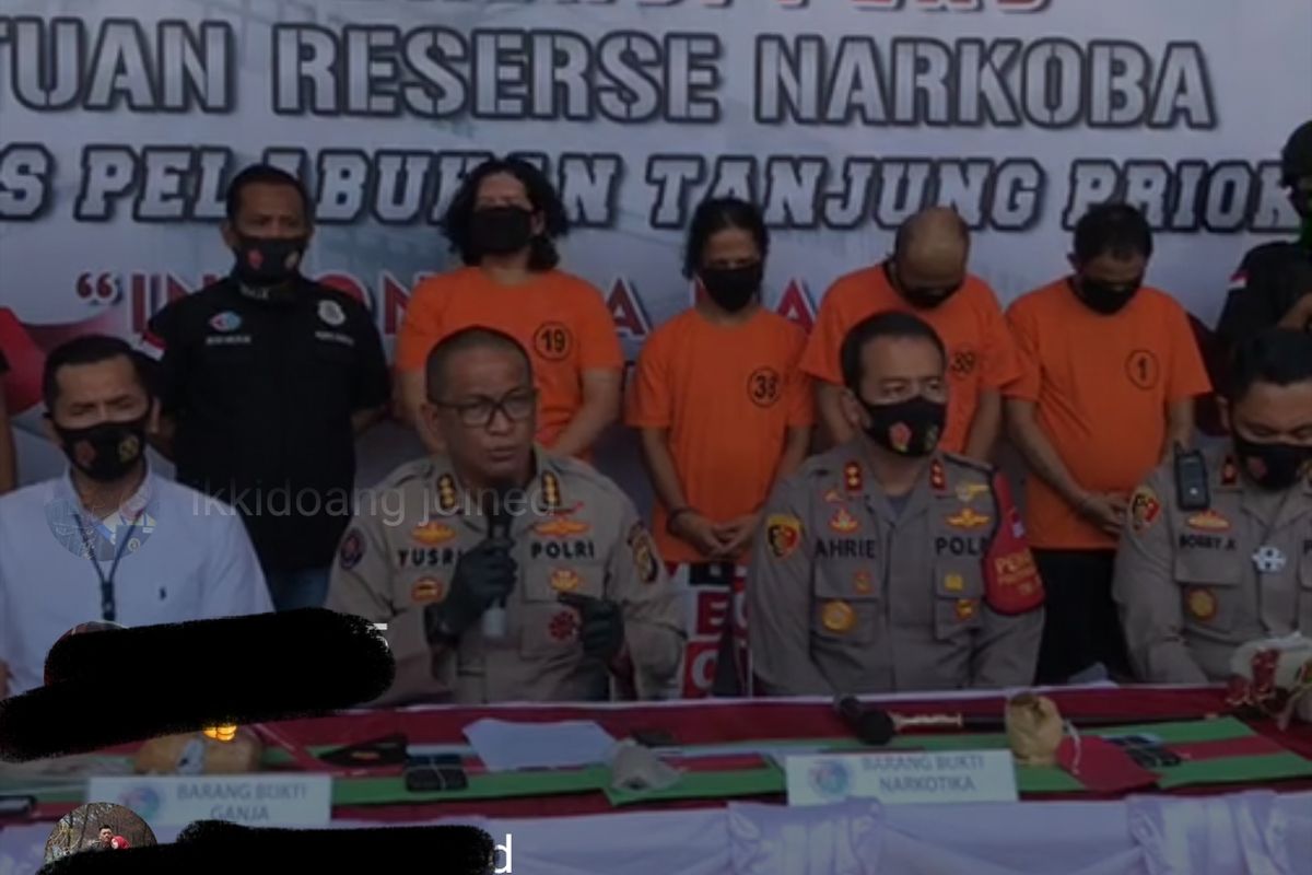 Konferensi pers penangkapan anggota band J-Rocks yang terlibat kasus penyalahgunaan narkoba jenis ganja di Polres Pelabuhan Tanjung Priok, Jakarta, Sabtu (22/8/2020)