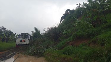 Penumpang Kereta yang Terdampak Longsor Maswati-Sasaksaat Bisa Refund dan Dapat Kompensasi