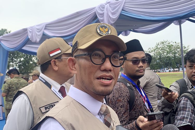 Wakil Menteri Haji dan Umrah (Wamenhaj) Dahnil Anzar Simanjuntak ketika ditemui dalam penutupan pembekalan Diklat PPIH Arab Saudi 2026 di Lapangan Galaxy Markas Komando Daerah Operasi Udara 1, Halim Perdanakusuma, Jumat (30/1/2026).