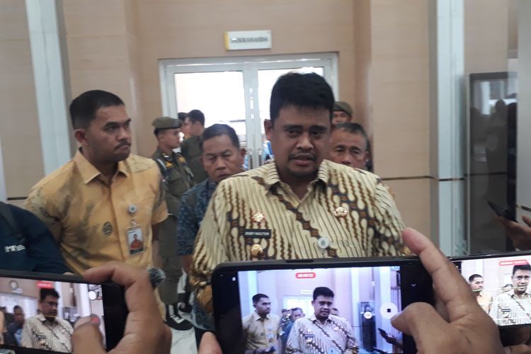 Tinjau Pelayanan hingga Pembangunan Infrastruktur, Bobby Nasution Berkantor di Nias