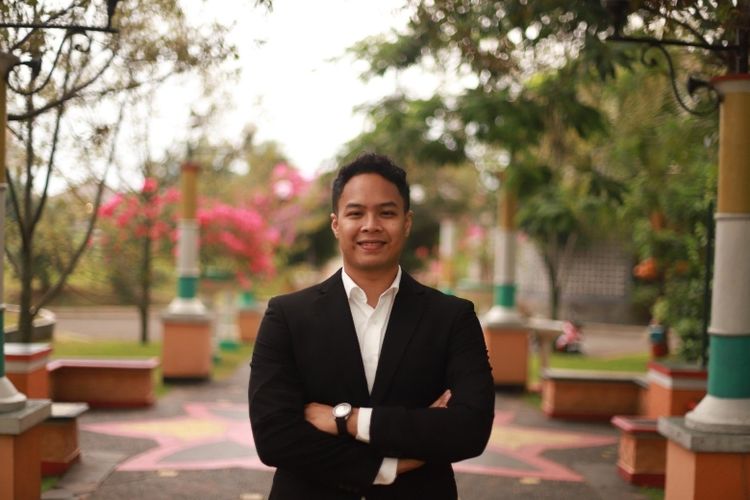 Alumnus XJTLU asal Indonesia Leon Assangga Irfan yang mengambil jurusan BA International Business with a Language (Chinese) 