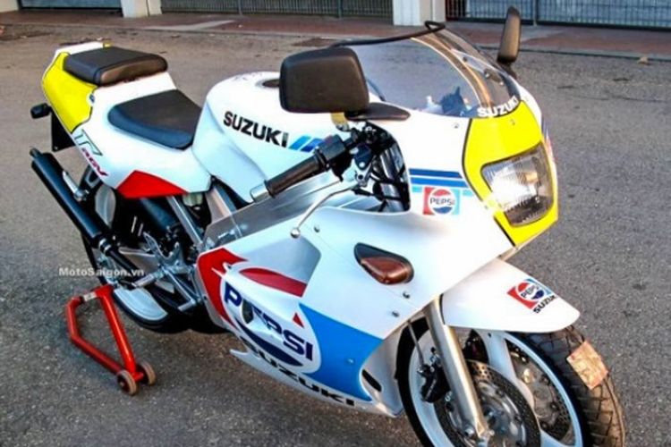 Suzuki RGV250