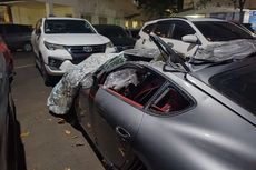Begini Kondisi Mobil Porsche Cayman yang Tabrak Truk di Tol Dalam Kota, Atap dan Bagian Depan Ringsek