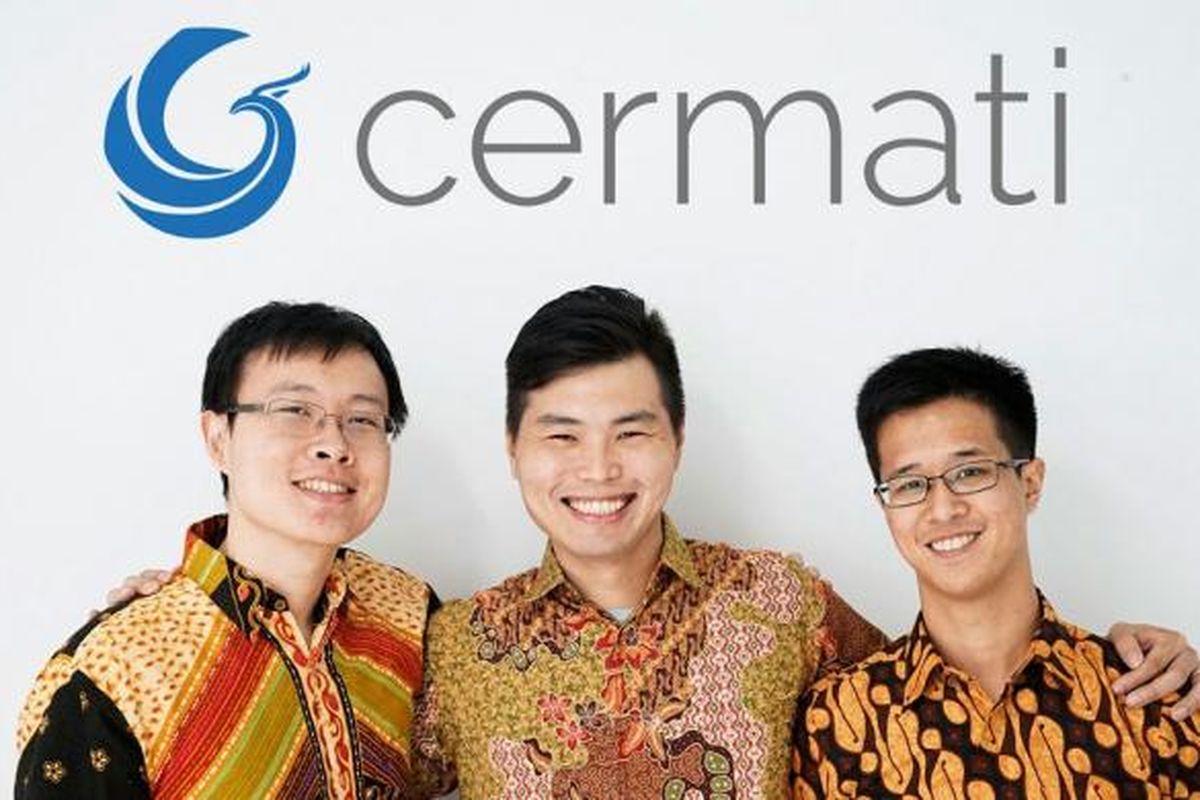 Tiga Co-Founder Cermati.com yaitu Oby Sumampouw (kiri), Andhy Koesnandar (tengah), Carlo Gandasubrata (kanan) memperoleh pendanaan Seri A Lanjutan dari Orange Growth Capital. 
