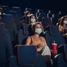 10 Etika Nonton Bioskop agar Tak Ganggu Pengunjung Lainnya