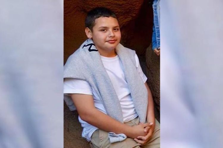 Jesse Hernandez (13) terjebak di pipa limbah selama 12 jam, di Los Angeles, Amerika Serikat, Minggu (1/4/2018). (NBC News)