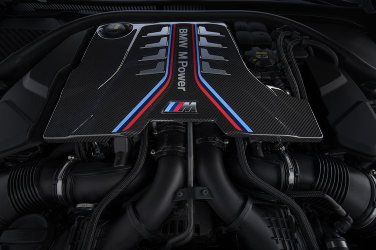 BMW M8 Competition Engine