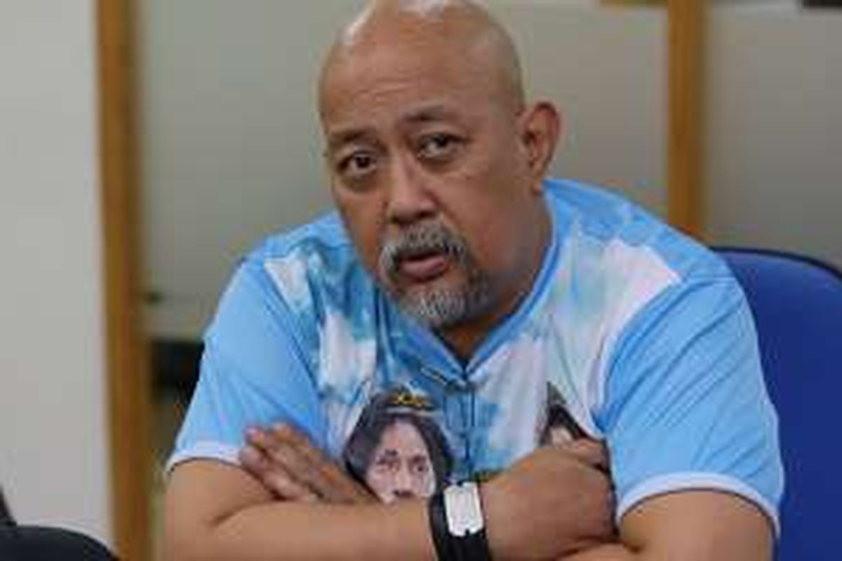 Indro Warkop DKI saat berbincang terkait film Warkop DKI Reborn dalam kunjungannya ke kantor redaksi Kompas.com, Jakarta, Kamis (25/8/2016).