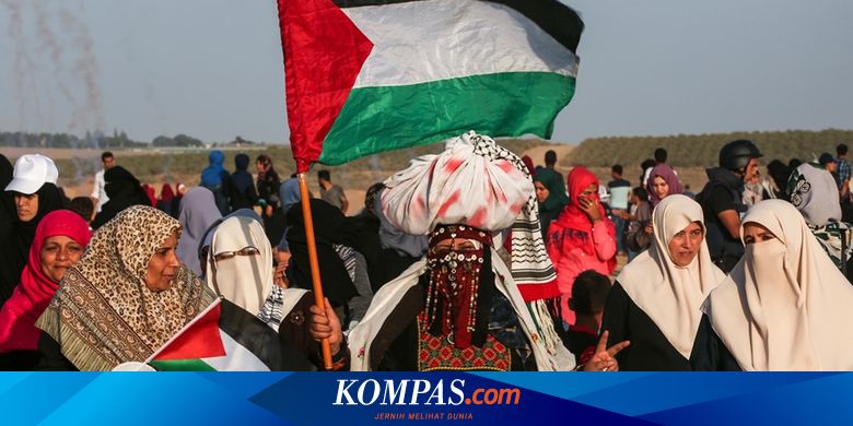 Ribuan Perempuan dan Anak  anak  Palestina Berbaris  Dekat 