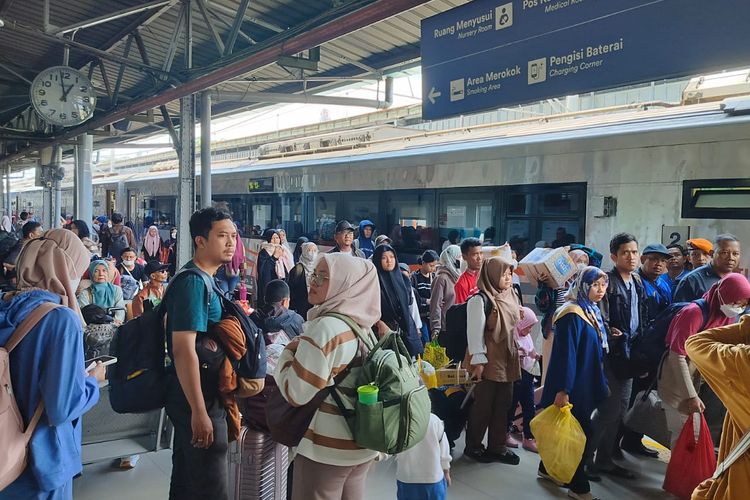Kereta Makin Diminati, Penumpang Padang–Pariaman dan Subang Naik Sepanjang Awal 2026