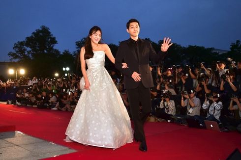 Beredar, Foto Undangan Pernikahan Song Joong Ki dan Song Hye Kyo